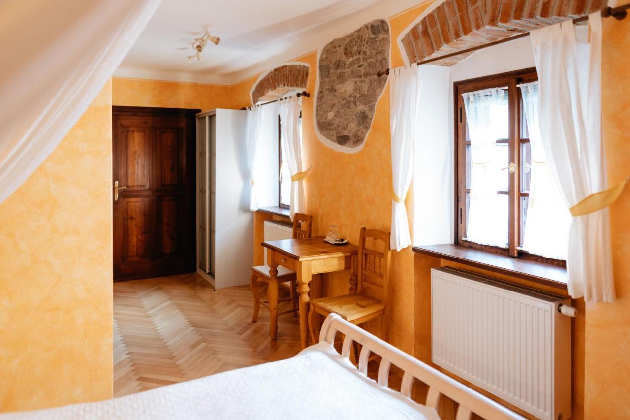Český Krumlov Boutique Hotel Romantick מראה חיצוני תמונה